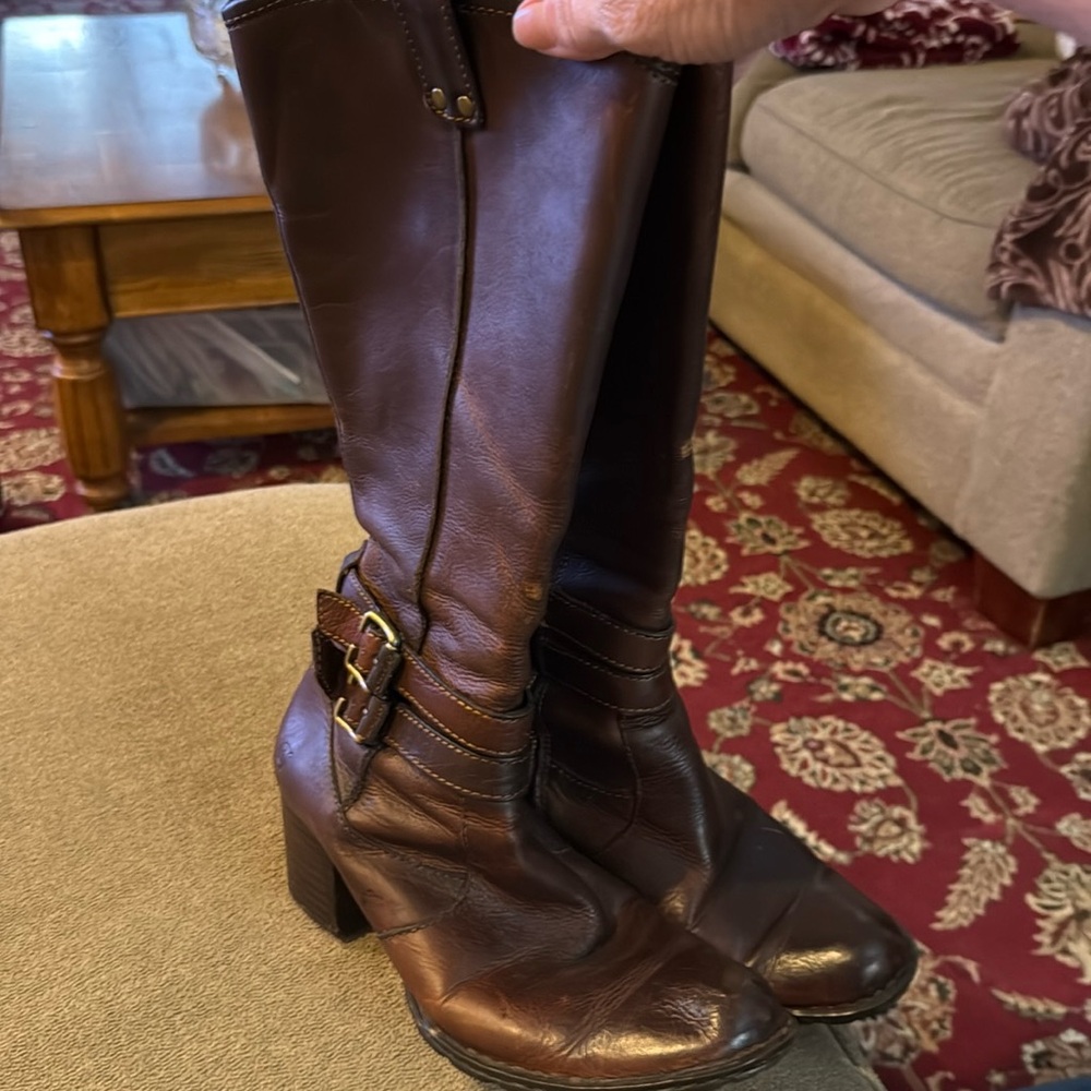 Born Tall Side Zip Boots Leather Dark Brown Size 8.5 (TD)